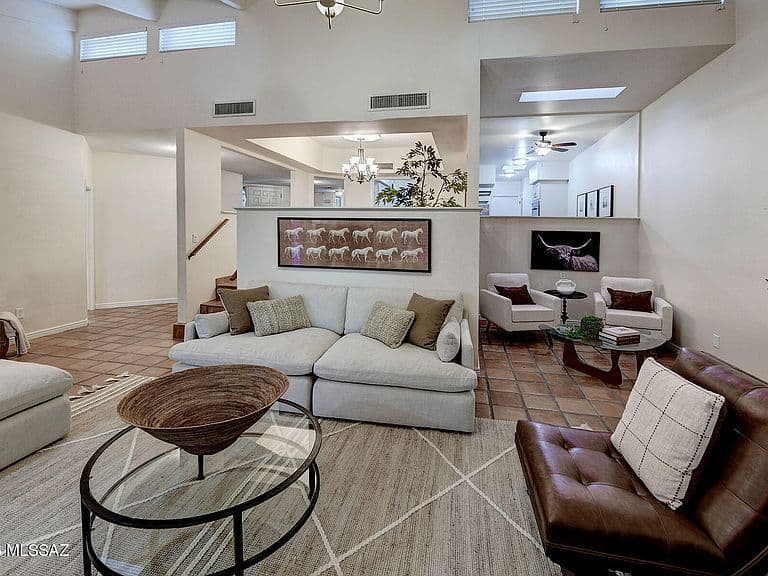 2000 E Campbell Ter photo 4