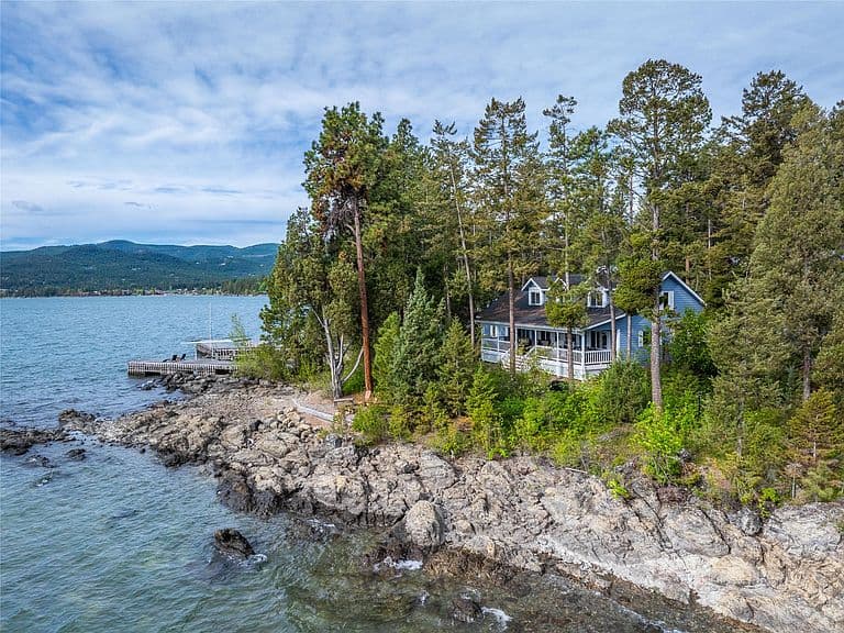 415 Caroline Point Rd photo 4