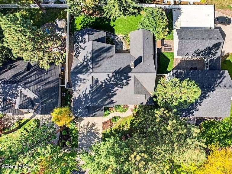 1107 S Riverside Harbor Dr photo 4
