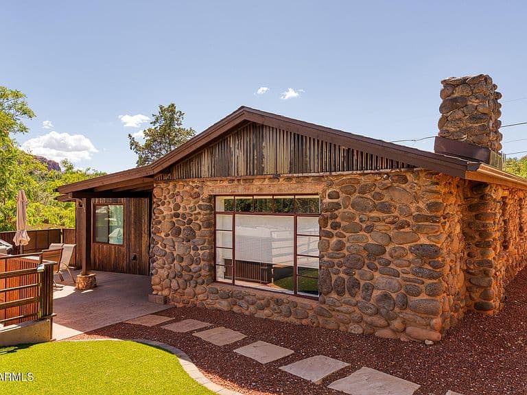 41 ROADRUNNER Lane photo 1
