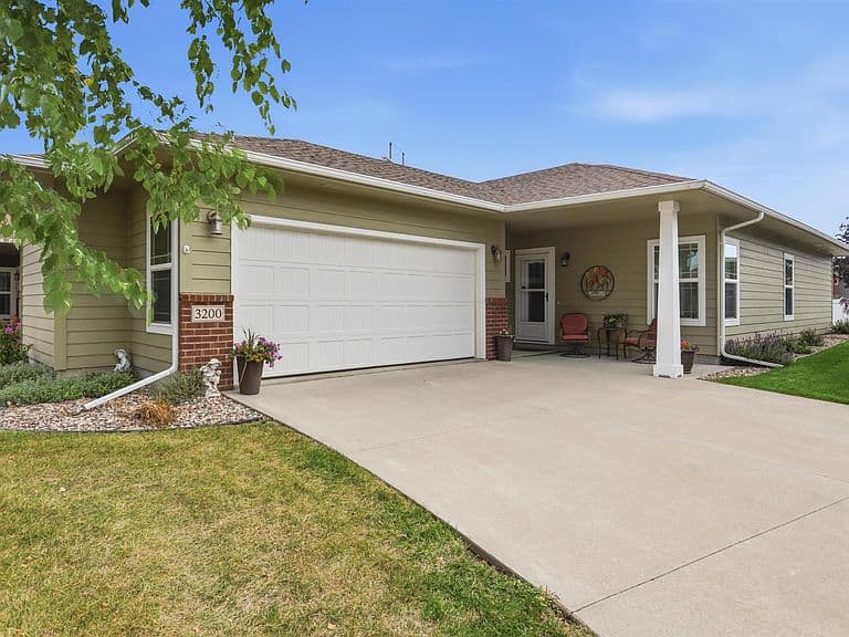 3200 S Sandlot Ave photo 1