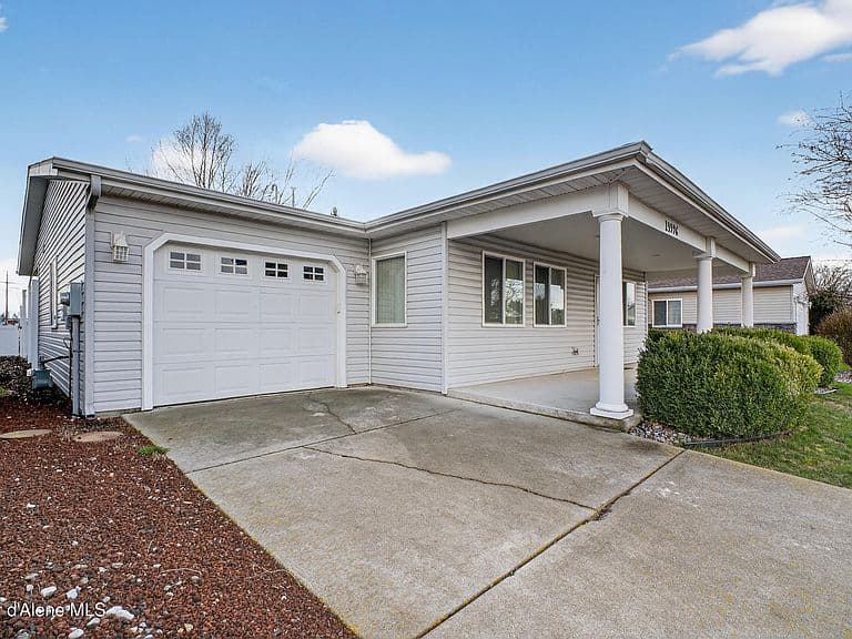 13596 N Kings Canyon Rd photo 5