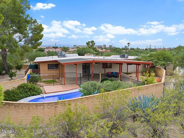 10231 E Discovery Dr photo 3