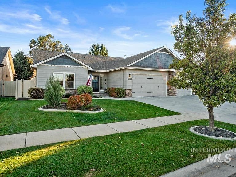 11043 W Wildlife St photo 4