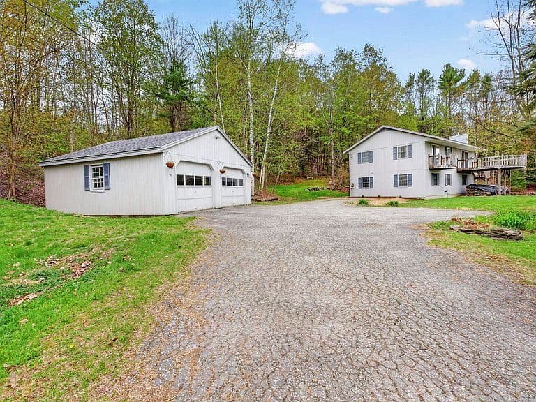 65 Foisy Hill Road photo 2