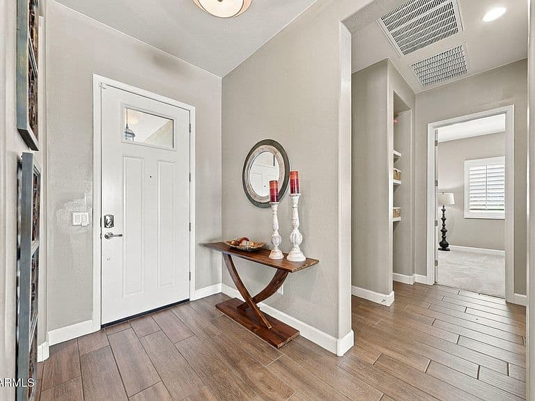 18204 W HOPE Drive photo 5