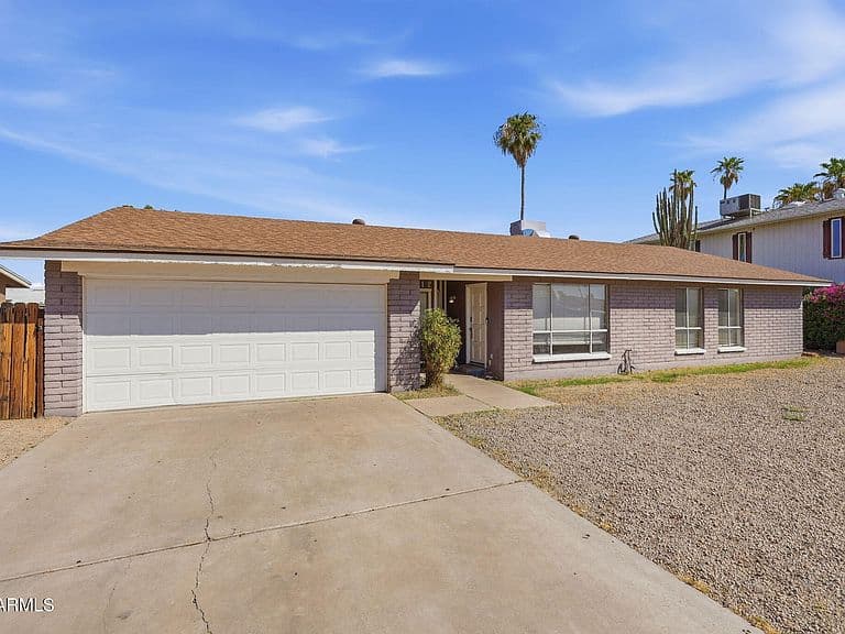 4612 W SAGUARO Drive photo 3