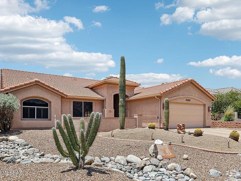 35890 S Mesa Ridge Dr photo 1