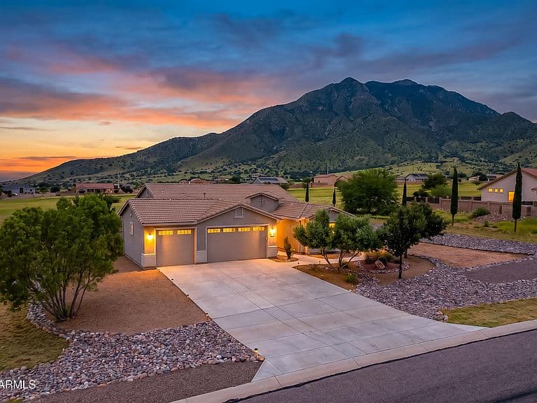 6577 E SADDLEHORN Circle photo 1