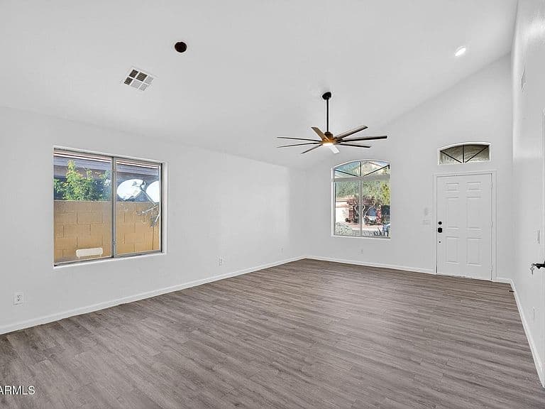46039 W AMSTERDAM Road photo 5