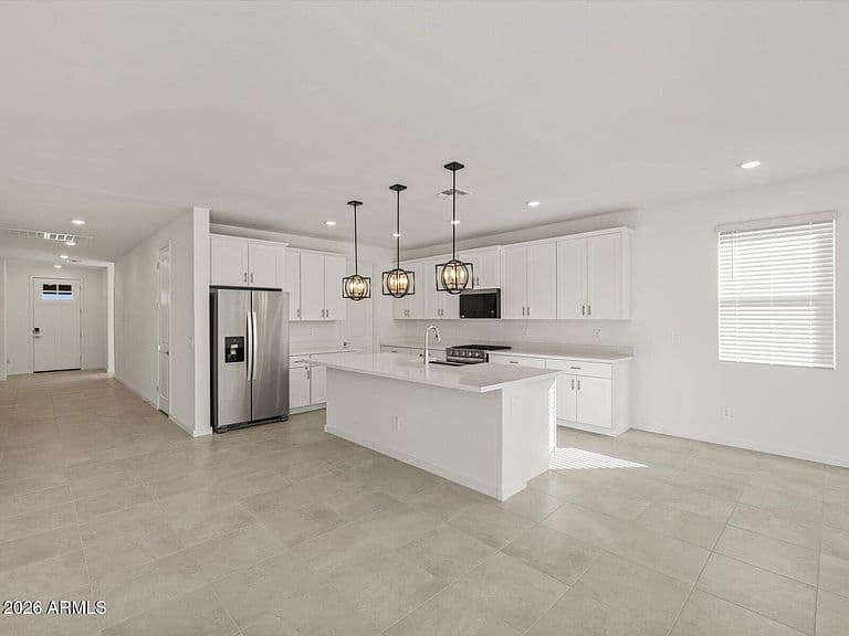 22670 W TONOPAH Drive photo 3
