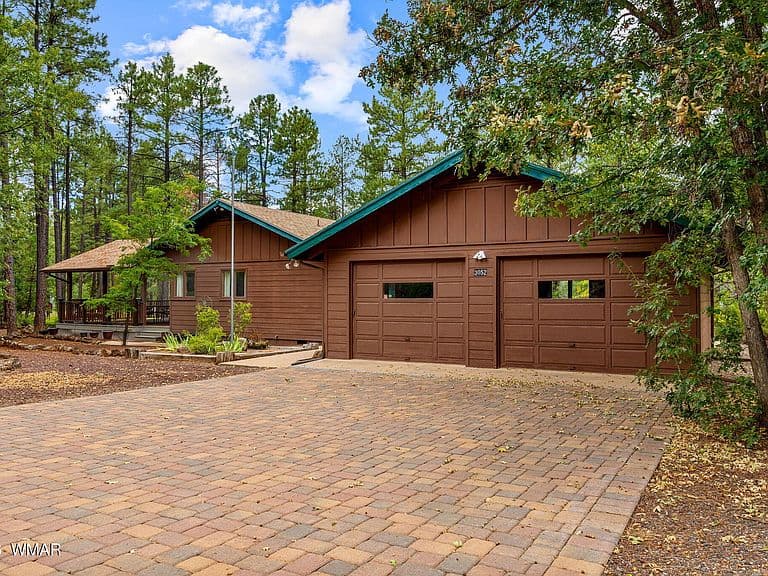 3052 Madison Ln photo 3