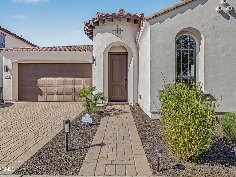 10152 E TAMERY Avenue photo 2