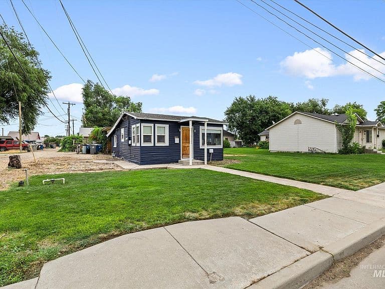 716 E Sherman Ave photo 3