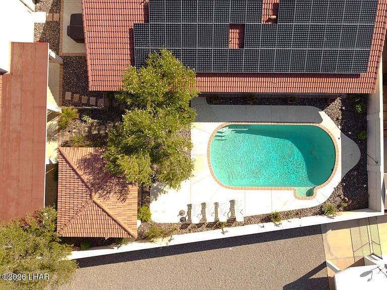 677 Avenida Laredo photo 4