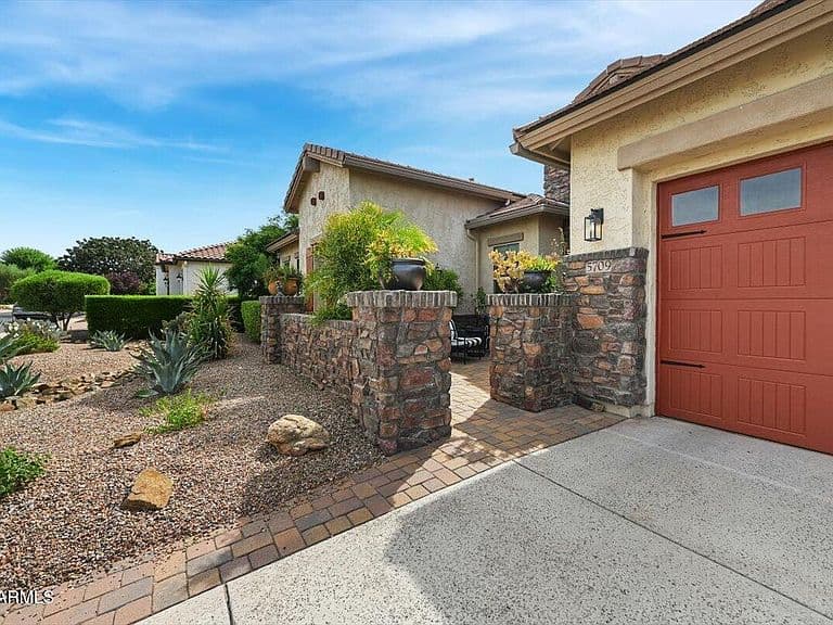 5709 E PARNELL Drive photo 5