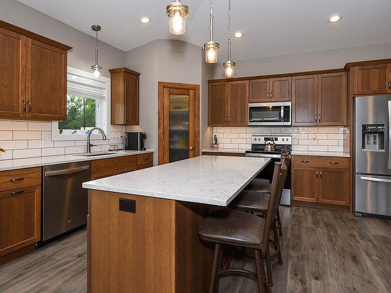 307 Colt Ave photo 4