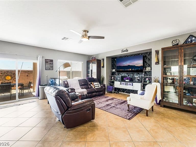 8120 Celina Hills St photo 5