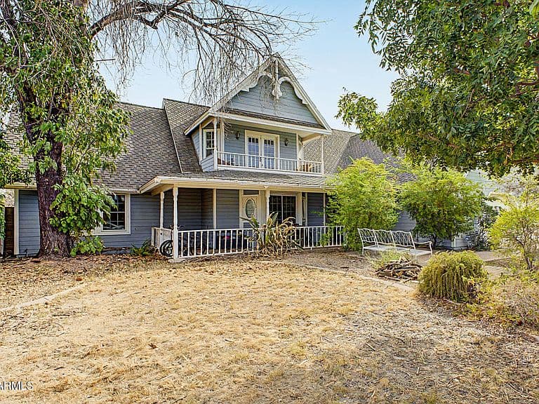 1717 E GARNET Avenue photo 2