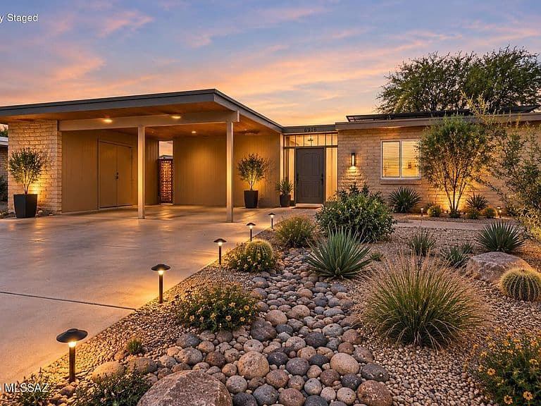 6916 N Galaxy Pl photo 2