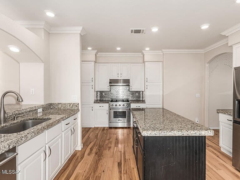 18045 E Mountain Canyon Rd photo 1