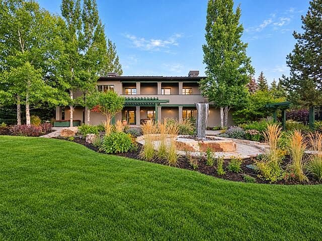 115 Highlands Dr photo 1