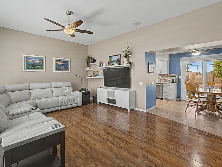 11035 W Oak Ridge Drive photo 4