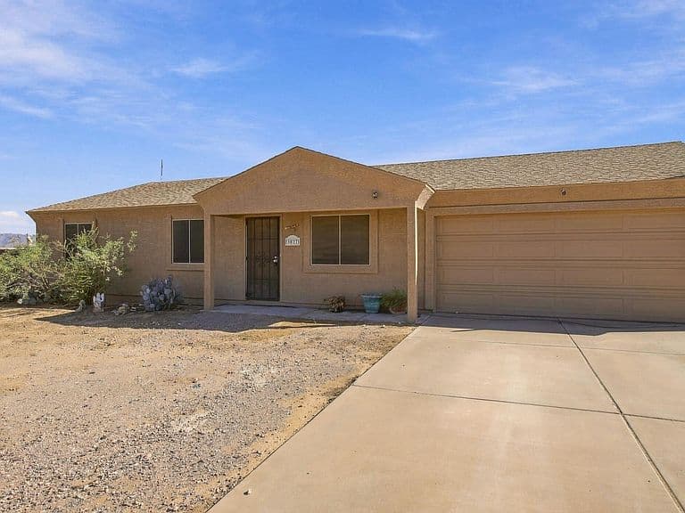 3527 E BATTEN Road photo 2