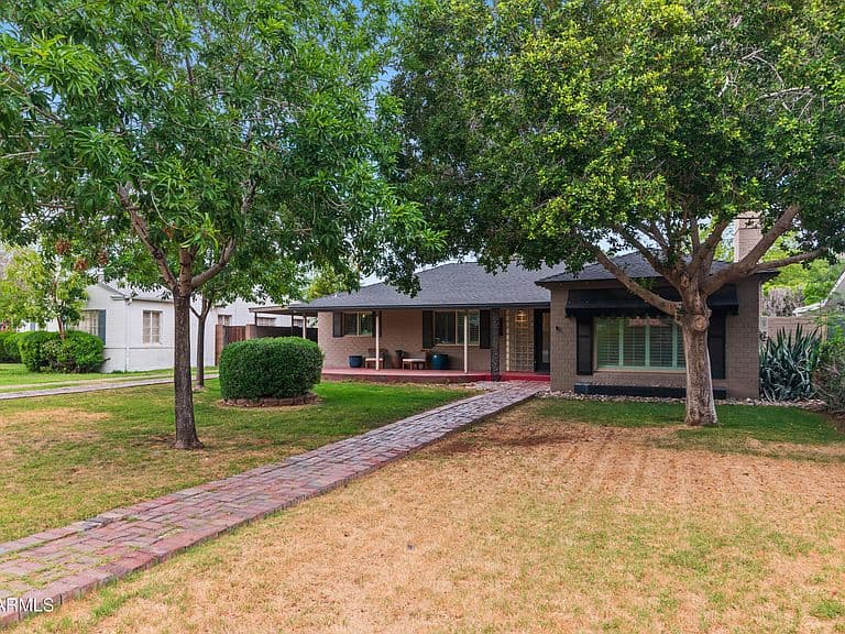 526 W WINDSOR Avenue photo 4