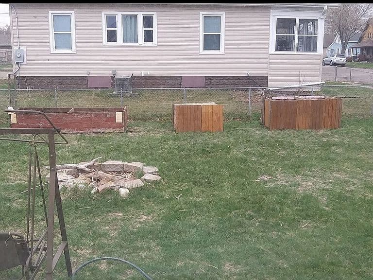 808 N French Ave photo 3