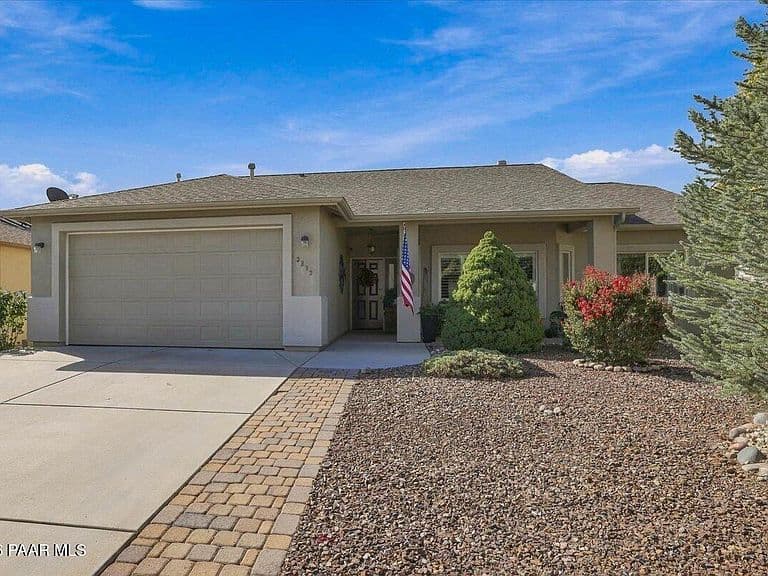 3883 N Fairfax Rd photo 1