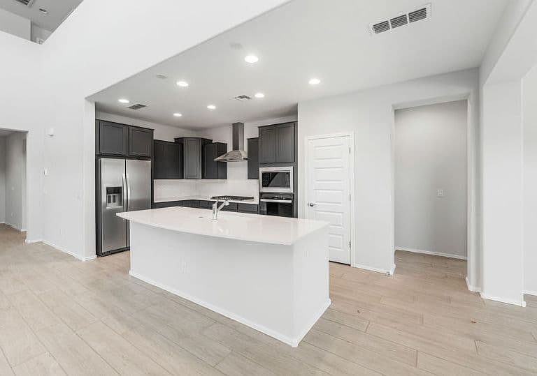6728 W Ebbets Way photo 5