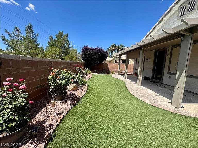 3917 Bowers Hollow Ave photo 3