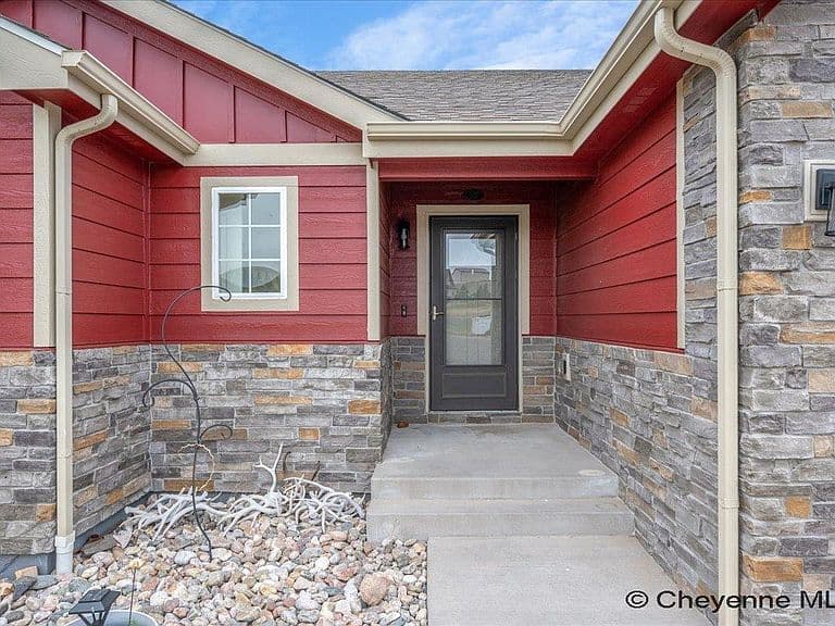7123 Telluride Dr photo 4