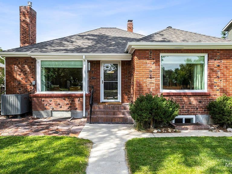 2306 W Madison Ave photo 4