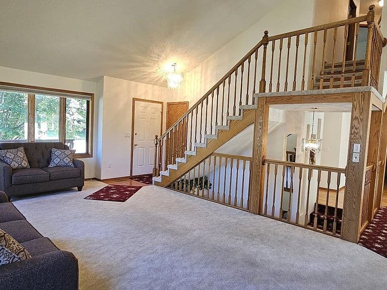 519 Buckskin Ave photo 4