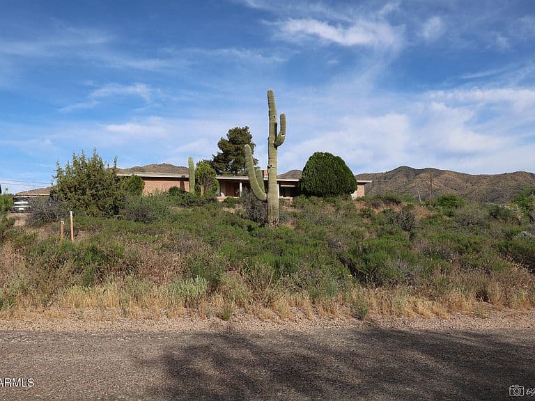 42402 N LA PLATA Road photo 2