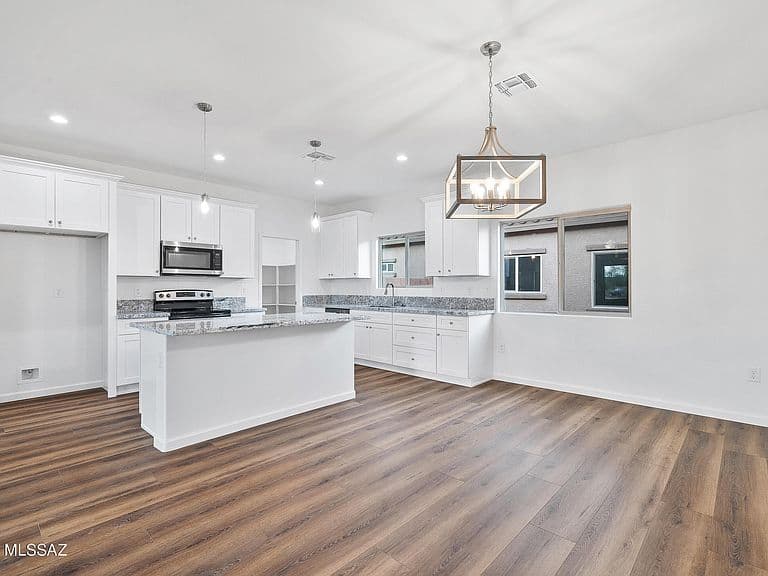 3180 E Andrada Rd photo 5