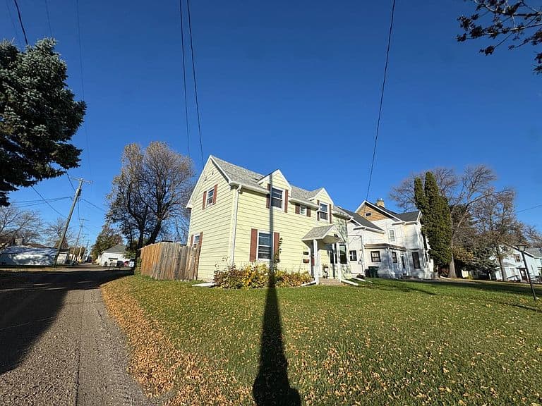 515 8th Ave NE photo 3