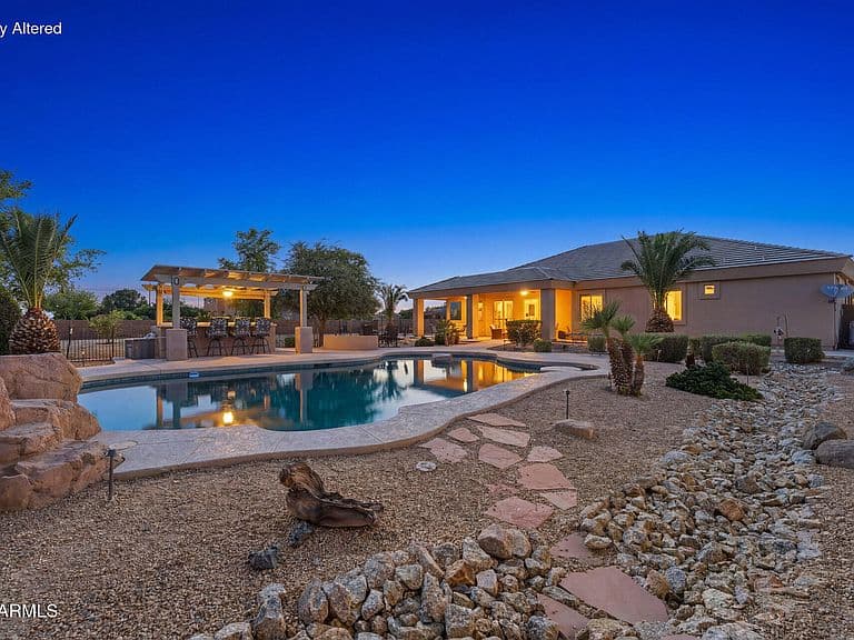 25747 W BLUE SKY Way photo 1
