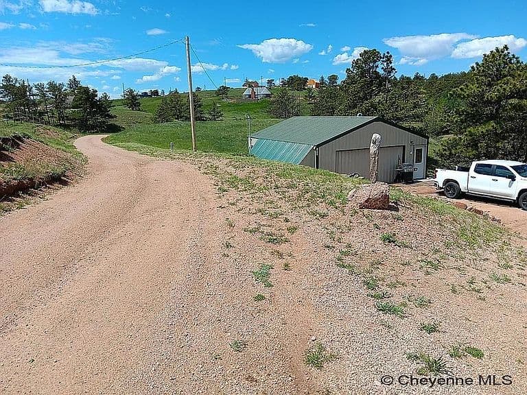 1017 Trails End Dr photo 3