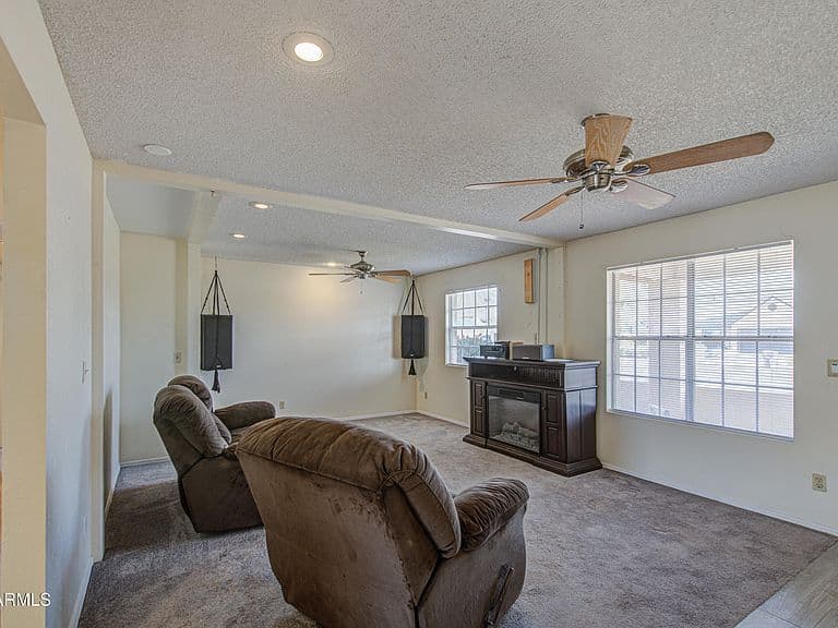 7202 W CHOLLA Street photo 5
