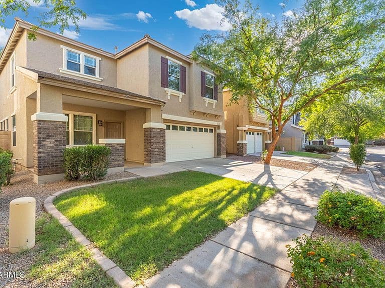 4139 E WINDSOR Drive photo 3