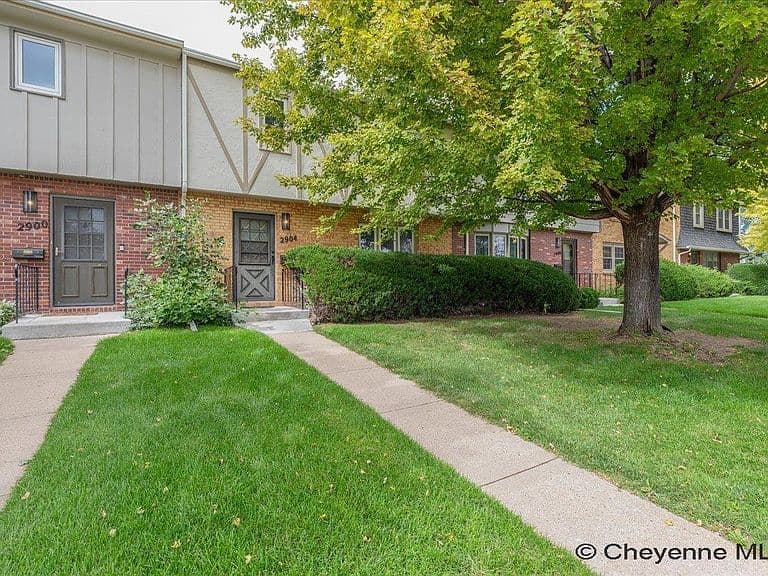 2904 Central Ave photo 2