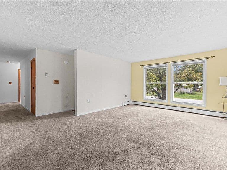 1085 Lamkin Street photo 4