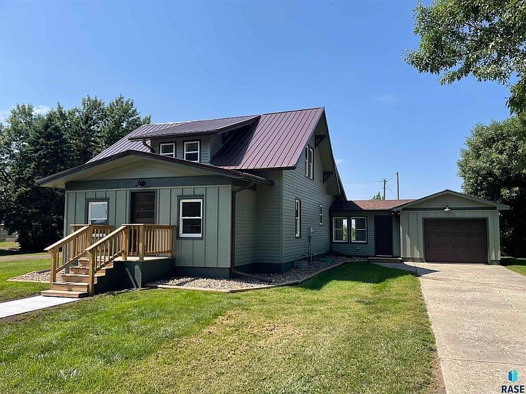 23301 448th Ave photo 1