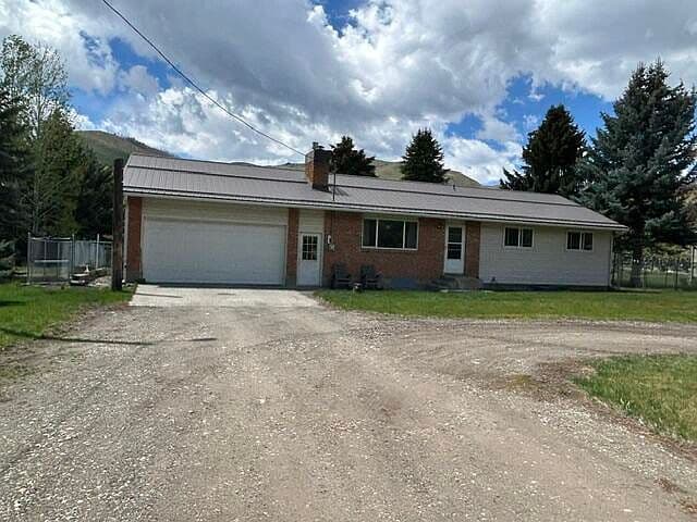 12136 State Highway 75 photo 1