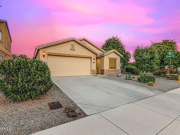 3885 N 294th Ln photo 4