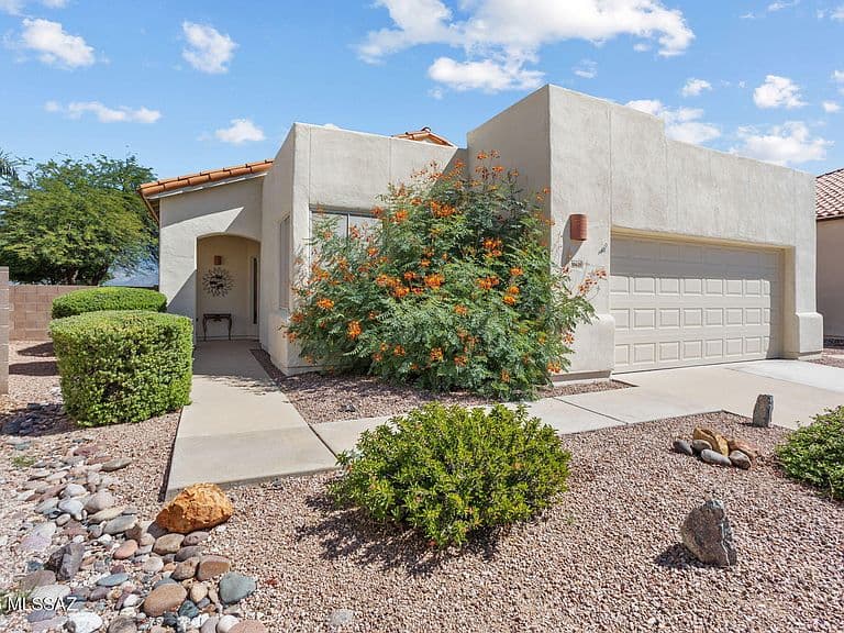 10639 E Northern Crest Dr photo 3