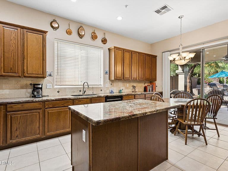10533 E FIREWHEEL Drive photo 4